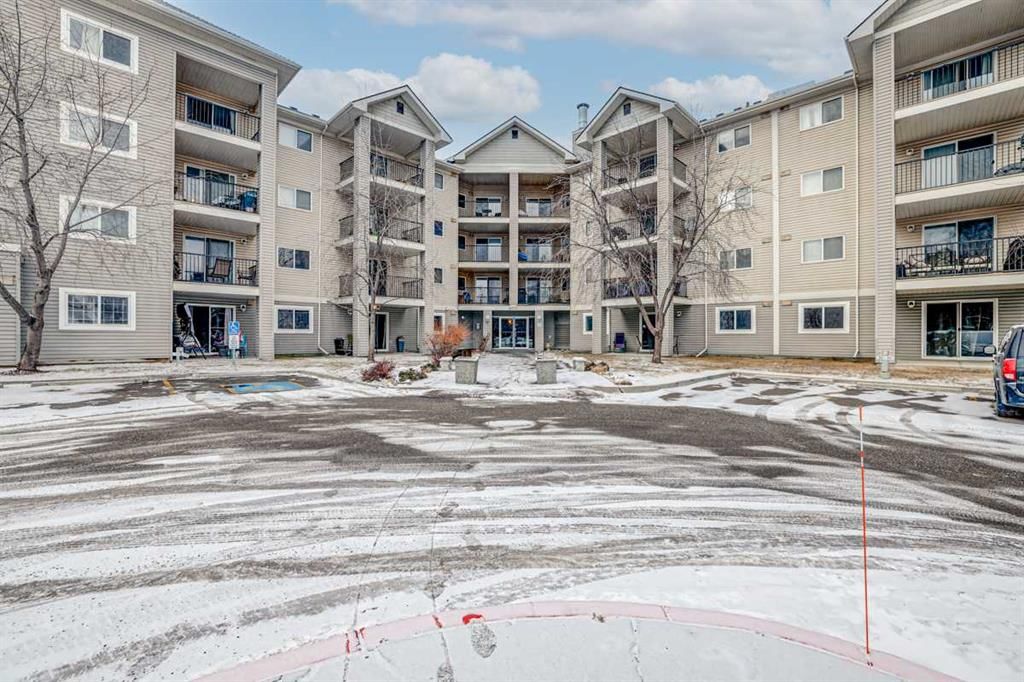 4113, 4975 130 Avenue SE, Calgary — main listing photo