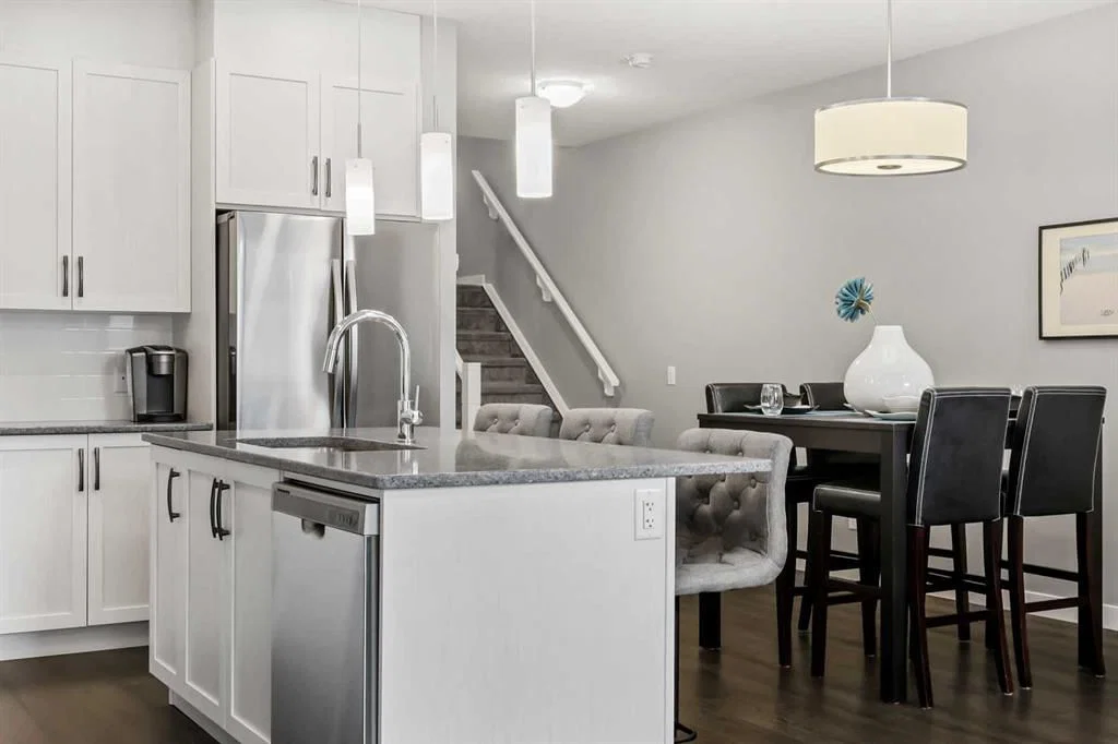 3 Sage Bluff Heights NW, Calgary — photo 5 of 50
