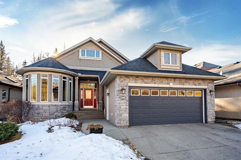 134 Discovery Ridge Boulevard SW, Calgary — main listing photo