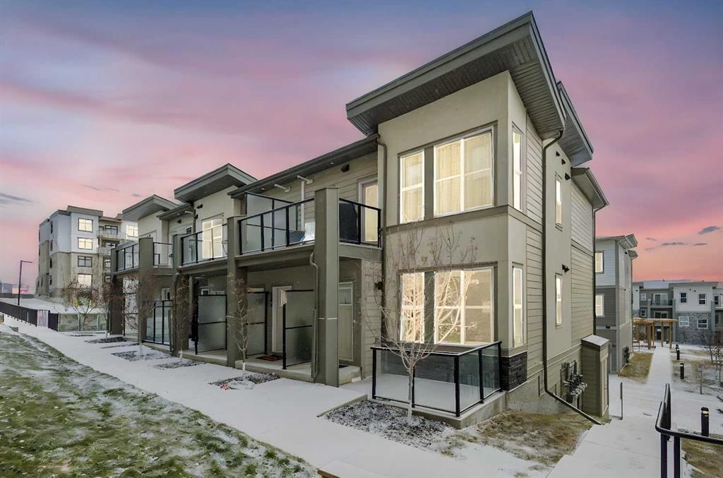 134, 2117 81st Street SW, Calgary — photo 3 of 32