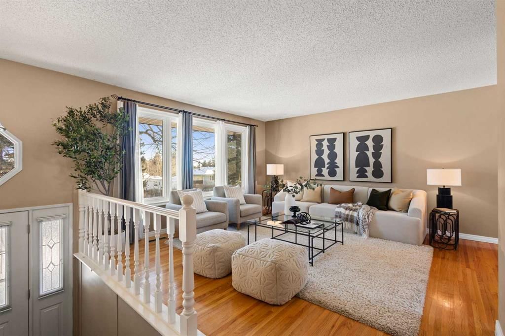 712 Hunterplain Hill NW, Calgary — photo 2 of 50