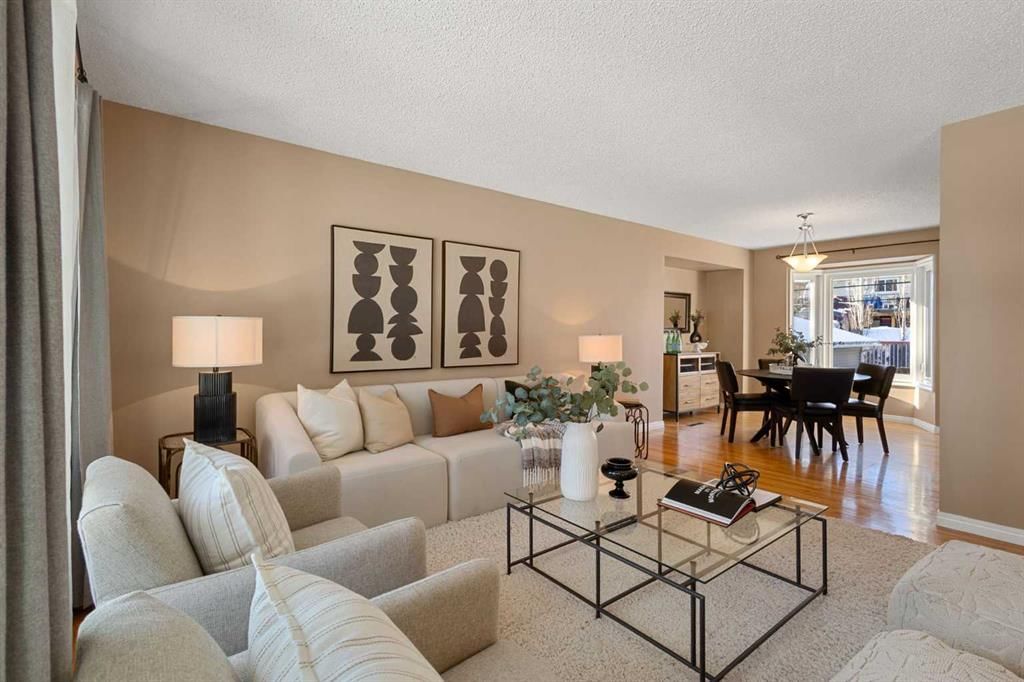 712 Hunterplain Hill NW, Calgary — photo 5 of 50