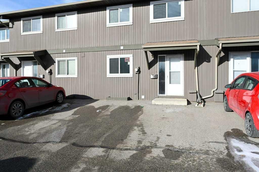213, 5340 17 Avenue SW, Calgary — main listing photo