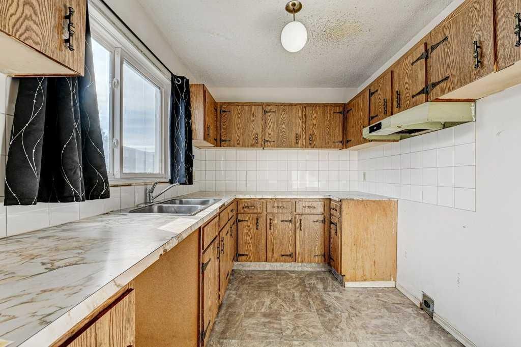 213, 5340 17 Avenue SW, Calgary — photo 3 of 37