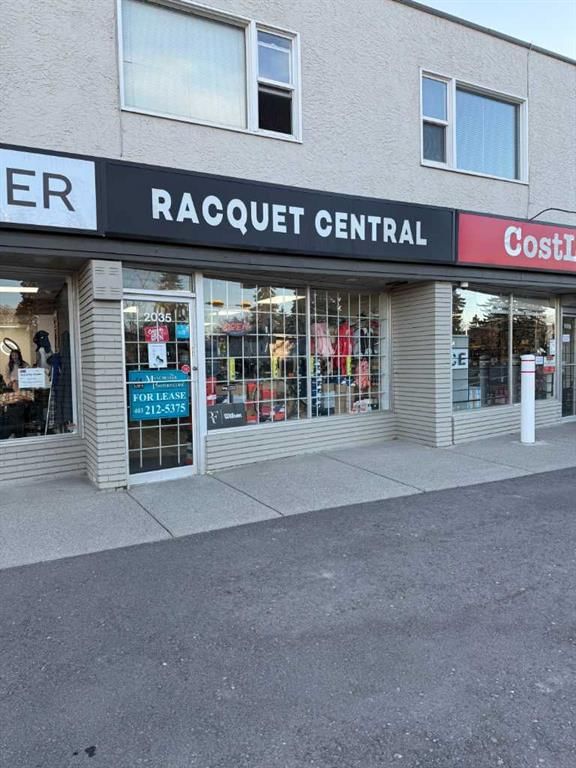 2035 26 Avenue SW, Calgary — photo 2 of 6