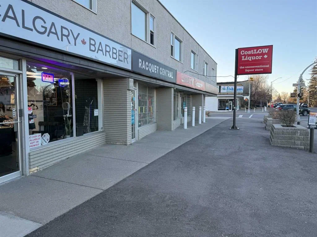 2035 26 Avenue SW, Calgary — photo 5 of 6