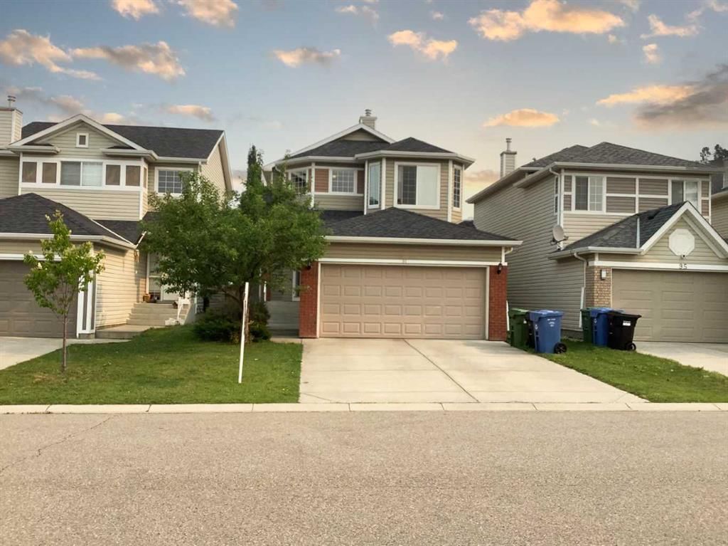 91 Royal Elm Way NW, Calgary — main listing photo
