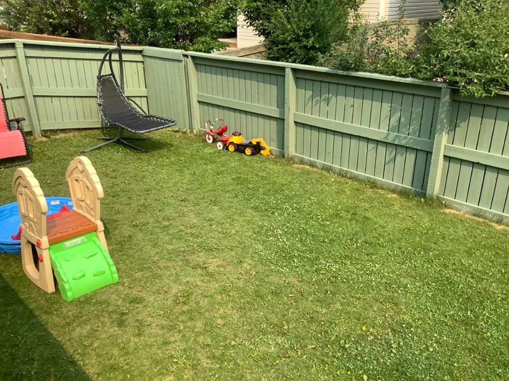 91 Royal Elm Way NW, Calgary — photo 2 of 12