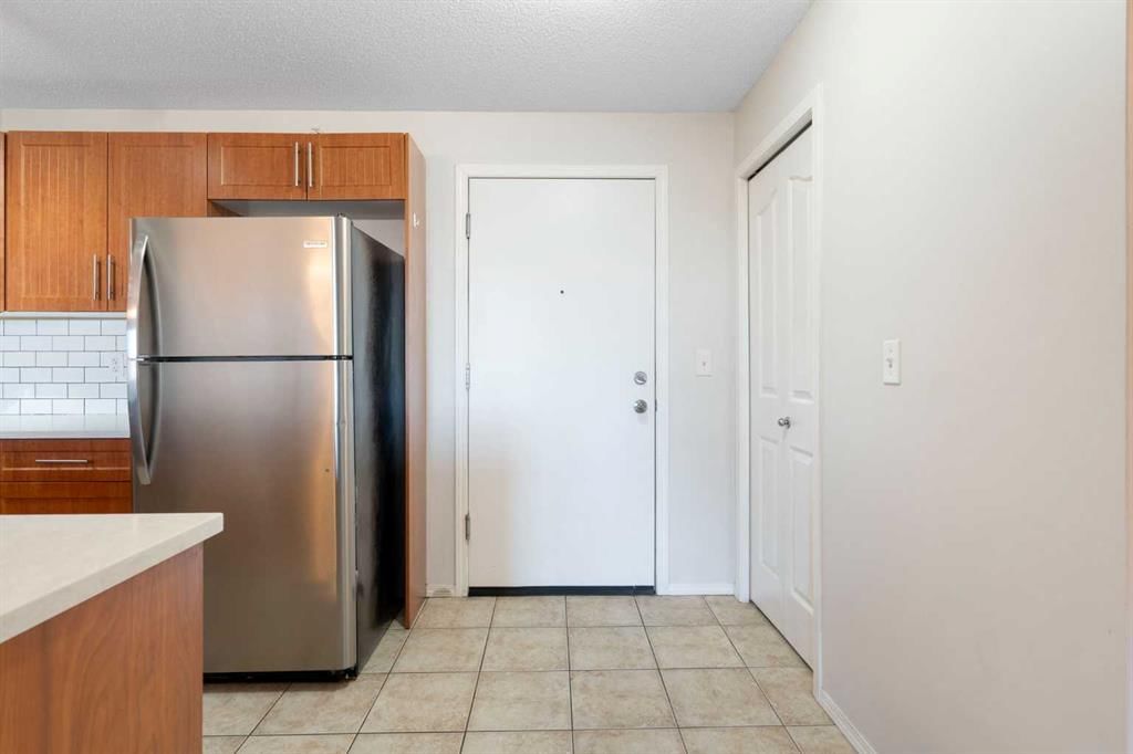 1423, 60 Panatella Street NW, Calgary — photo 4 of 37