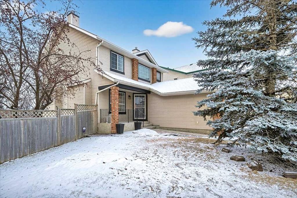 206 Cougarstone Circle SW, Calgary — photo 3 of 50