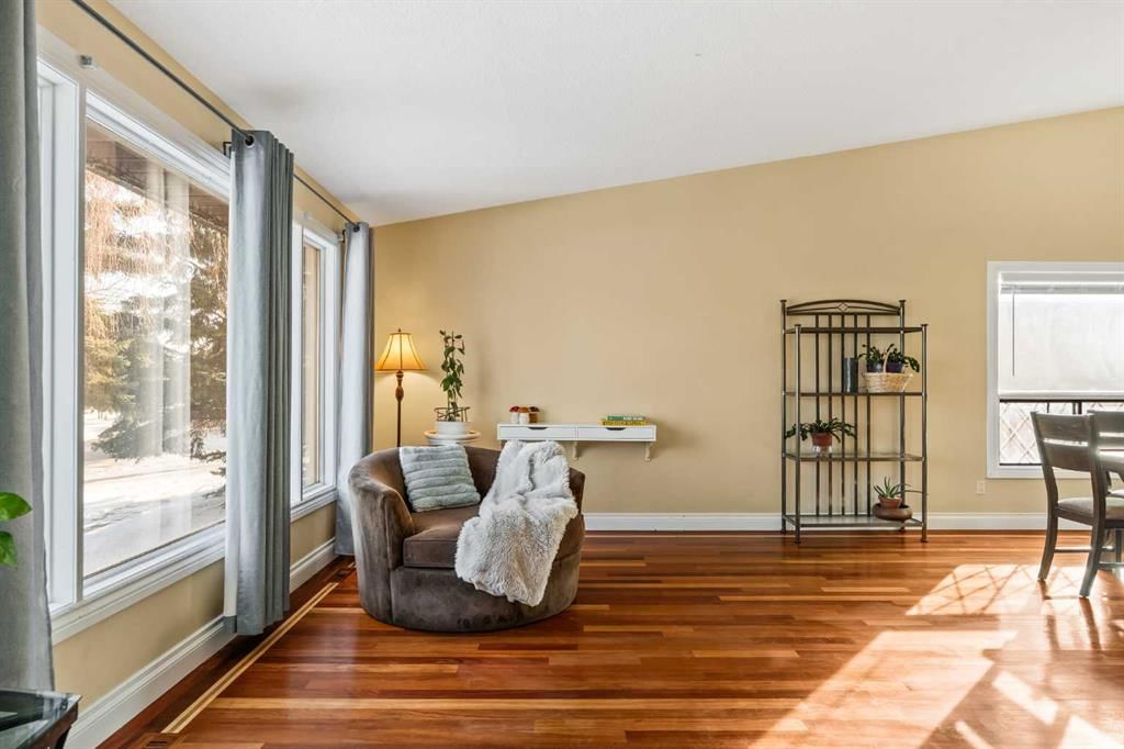 1343 Berkley Drive NW, Calgary — main listing photo