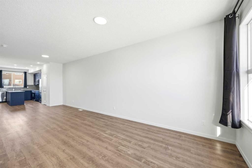 185 Edith Green NW, Calgary — photo 4 of 49