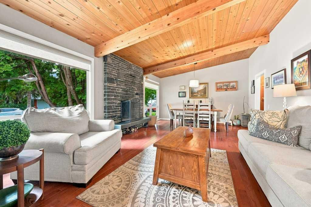 6 Varcourt Place NW, Calgary — main listing photo