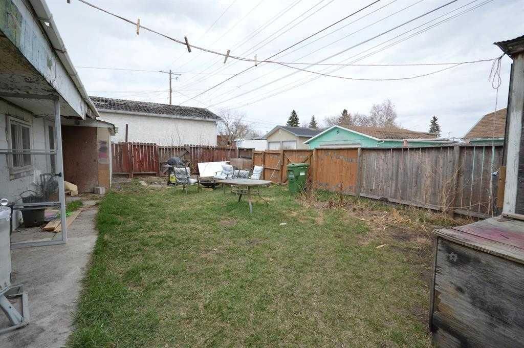 3506 16 Avenue SE, Calgary — photo 4 of 4