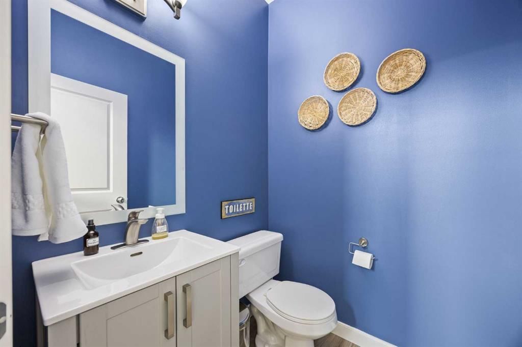 202 Royal Oak Heath NW, Calgary — photo 4 of 50
