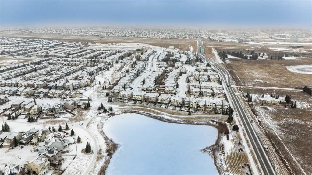 212 Silverado Range Heights SW, Calgary — photo 4 of 49