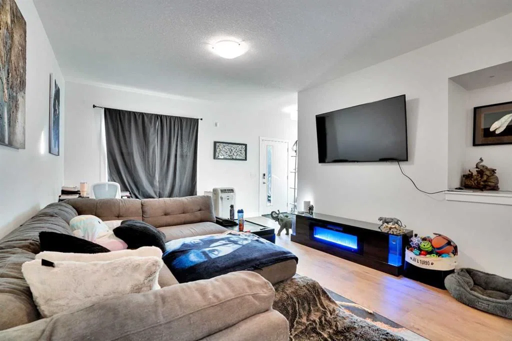 514 Wolf Willow Boulevard SE, Calgary — photo 5 of 37