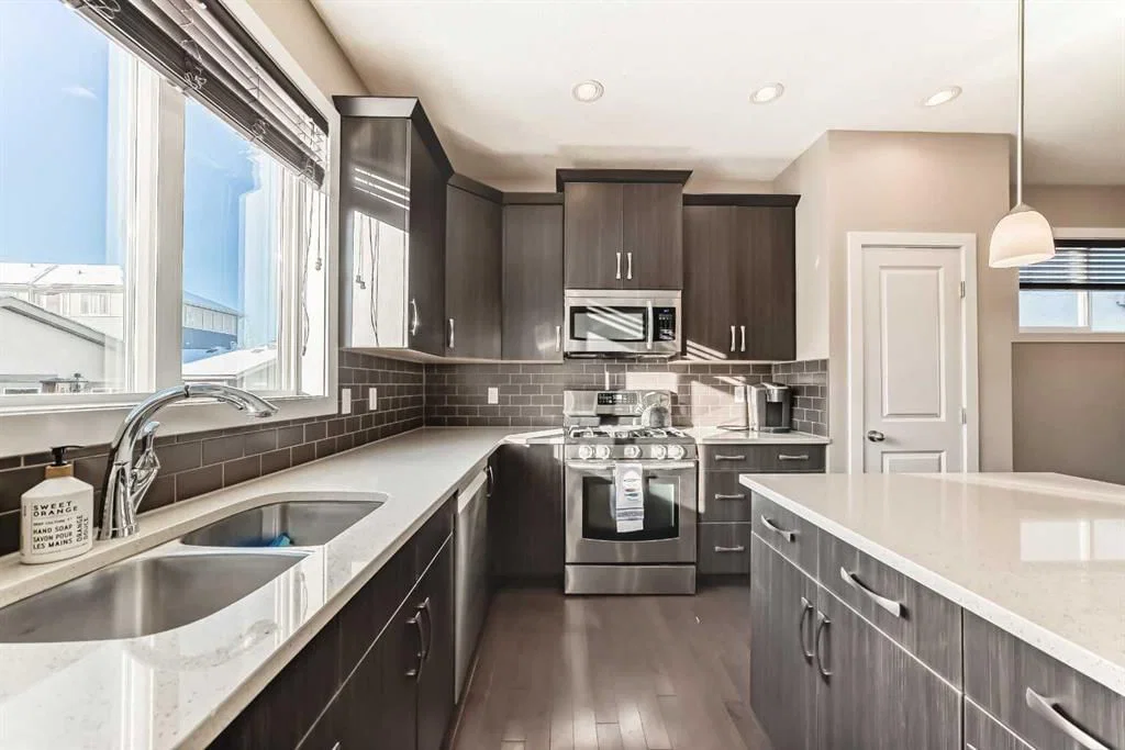 77 Marquis Common SE, Calgary — photo 5 of 48