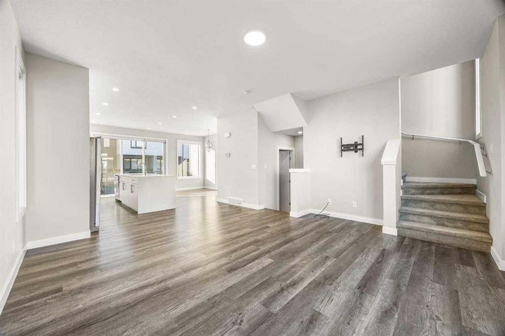 318 Evanscrest Square NW, Calgary — photo 5 of 39