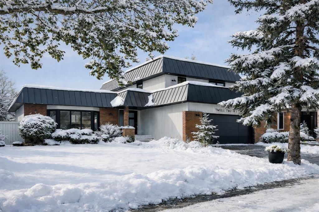 12215 Lake Erie Way SE, Calgary — main listing photo