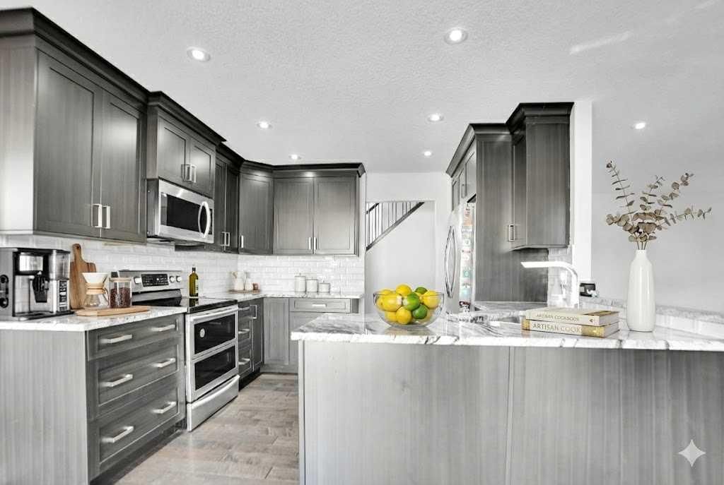 33 Douglasbank Rise SE, Calgary — photo 5 of 22