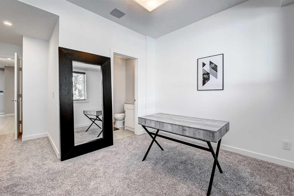 204, 1616 24 Avenue NW, Calgary — photo 4 of 40