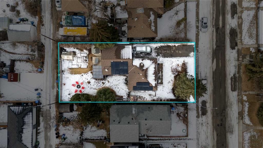 4351 70 Street NW, Calgary — photo 3 of 48