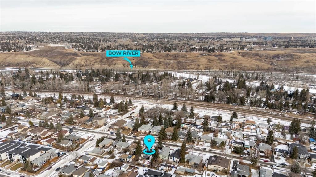 4351 70 Street NW, Calgary — photo 4 of 48