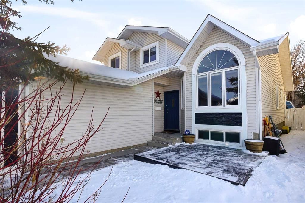 940 Citadel Drive NW, Calgary — main listing photo