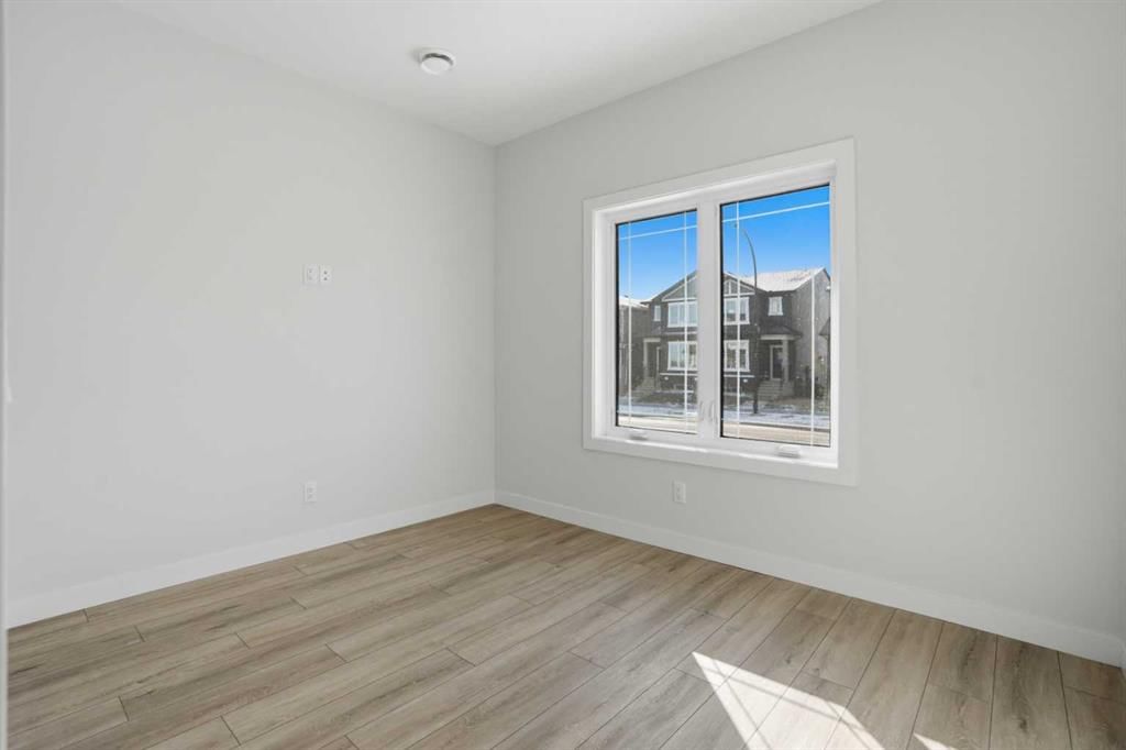 8558 Huxbury Drive NE, Calgary — photo 4 of 31