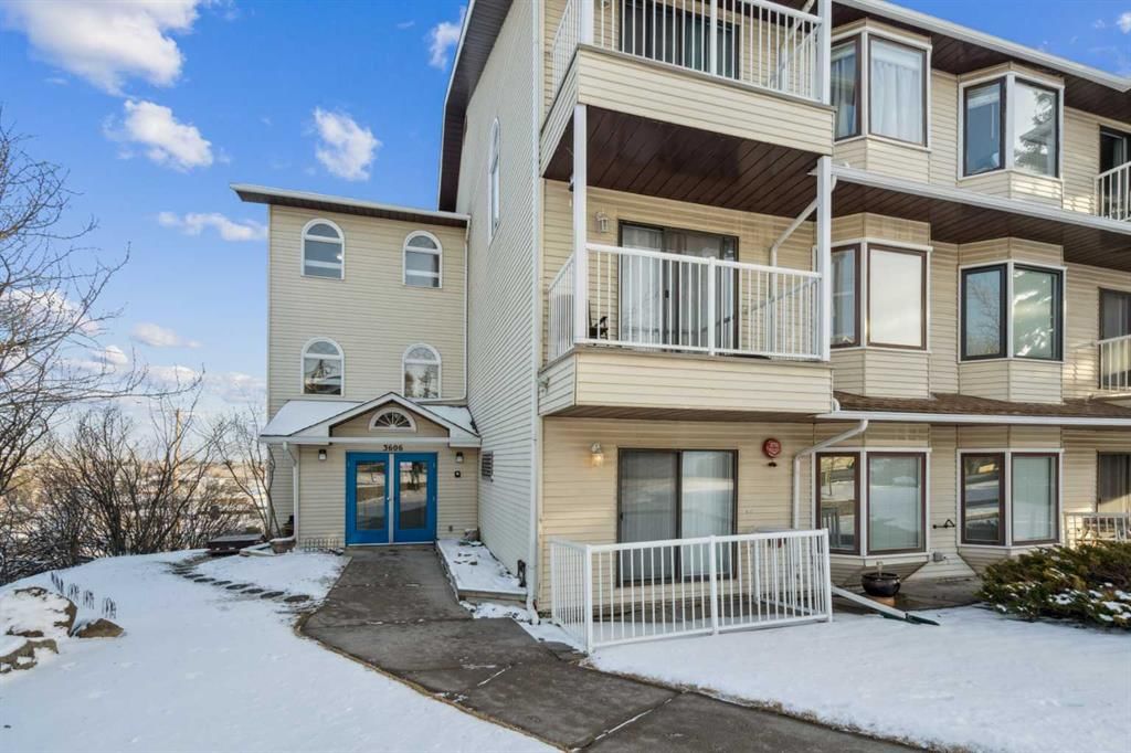 207, 3606 Erlton Court SW, Calgary — photo 2 of 25