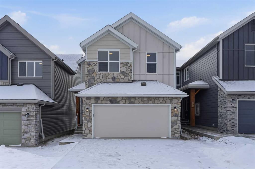 95 Heartwood Villas SE, Calgary — main listing photo