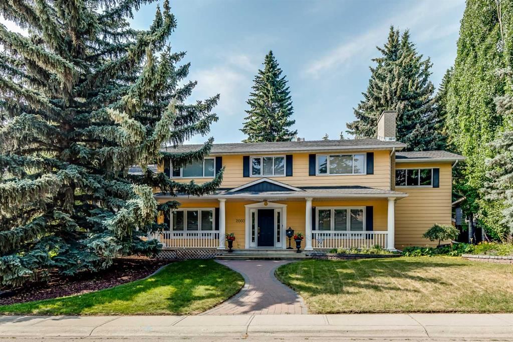 2003 Bay Shore Road SW, Calgary — main listing photo