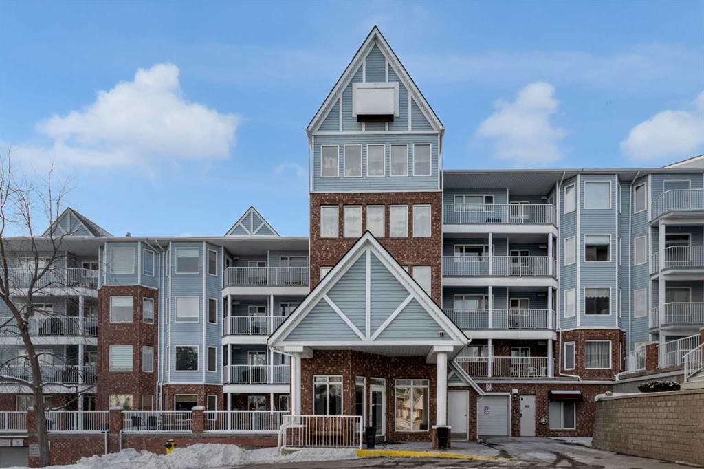 206, 3206 Hawksbrow Point NW, Calgary — main listing photo