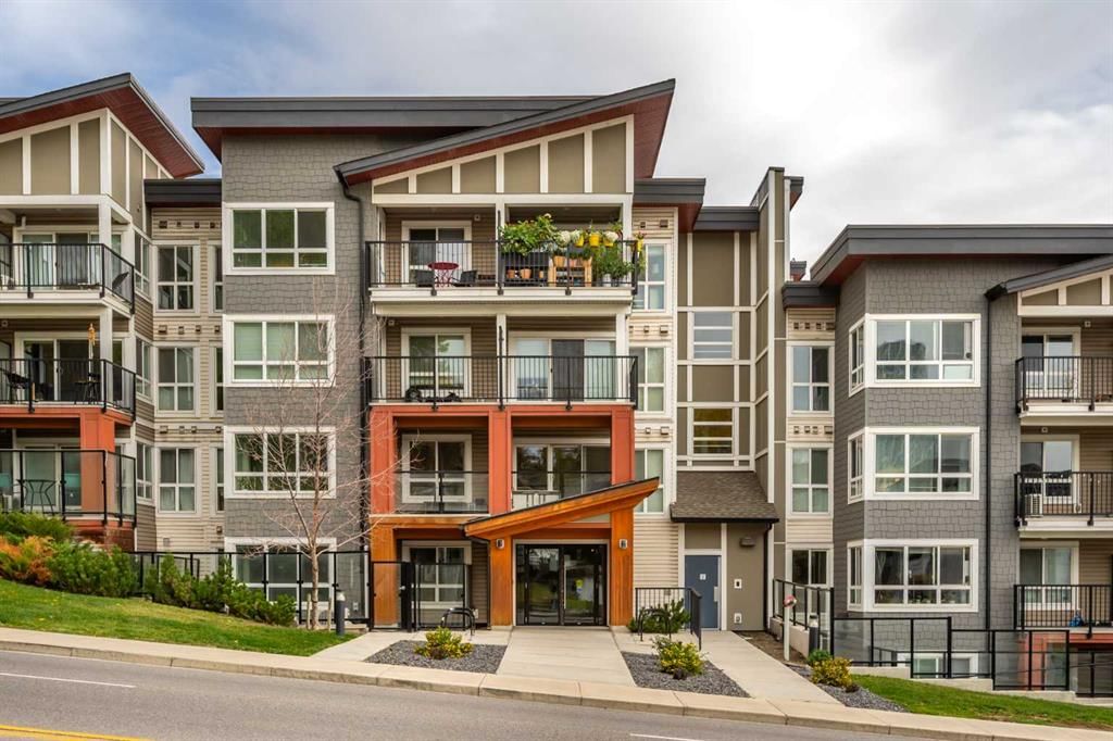 206, 510 Edmonton Trail NE, Calgary — main listing photo
