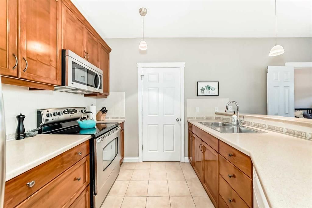 4304, 24 Hemlock Crescent SW, Calgary — photo 2 of 42