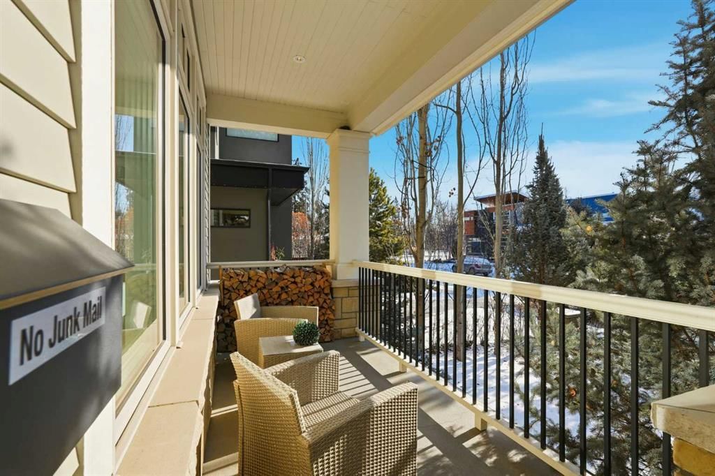 214 39 Avenue SW, Calgary — photo 2 of 50