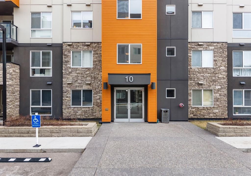 301, 10 Kincora Glen Park NW, Calgary — photo 2 of 36