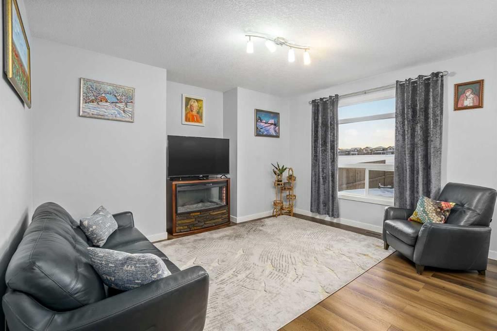 254 Silverado Plains Circle SW, Calgary — photo 5 of 42