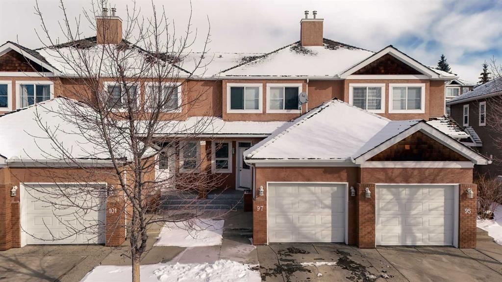 97 Royal Manor NW, Calgary — main listing photo