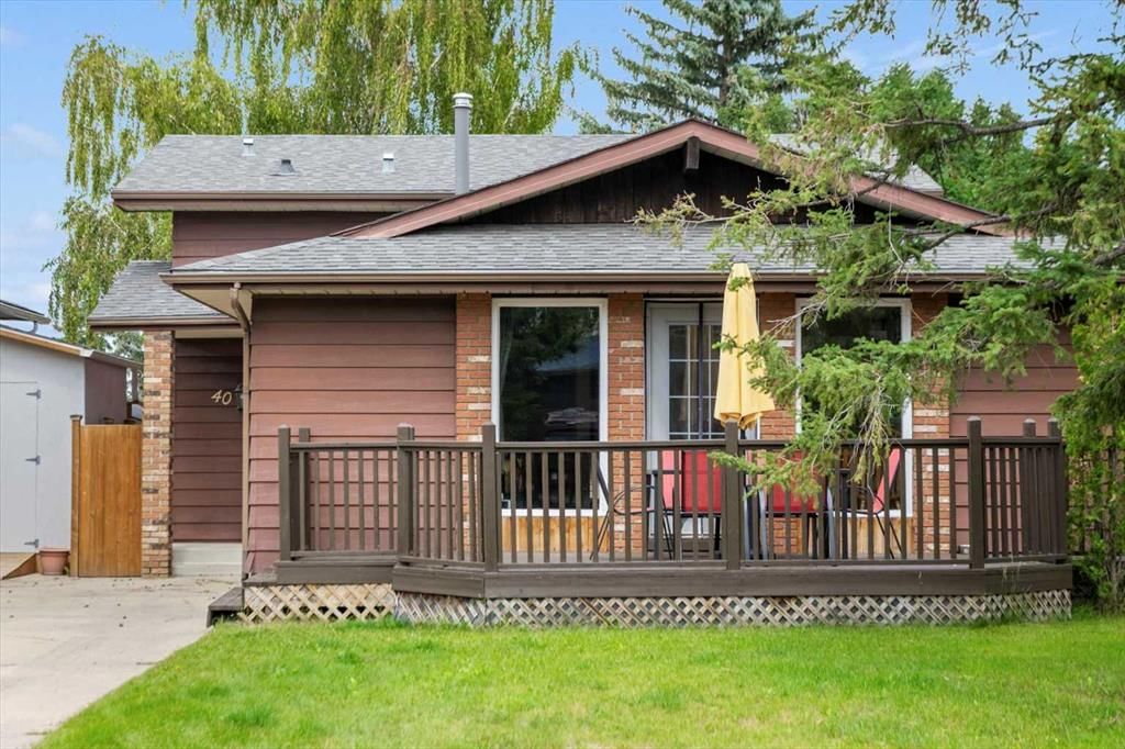 40 Bergen Place NW, Calgary — photo 2 of 46