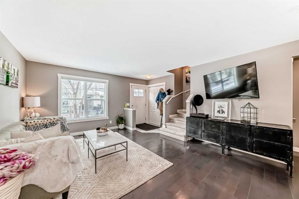 105 Mckenzie Towne Square SE, Calgary — photo 5 of 44
