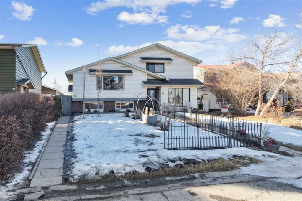 70 Midridge Gardens SE, Calgary — photo 2 of 27