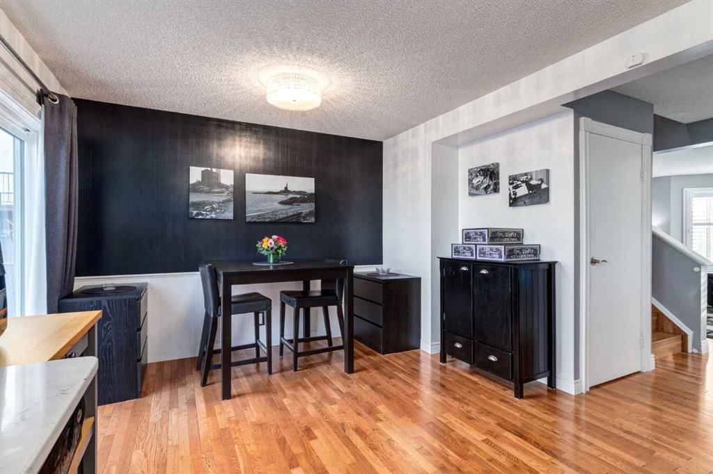 5248 Martin Crossing Drive NE, Calgary — photo 2 of 23