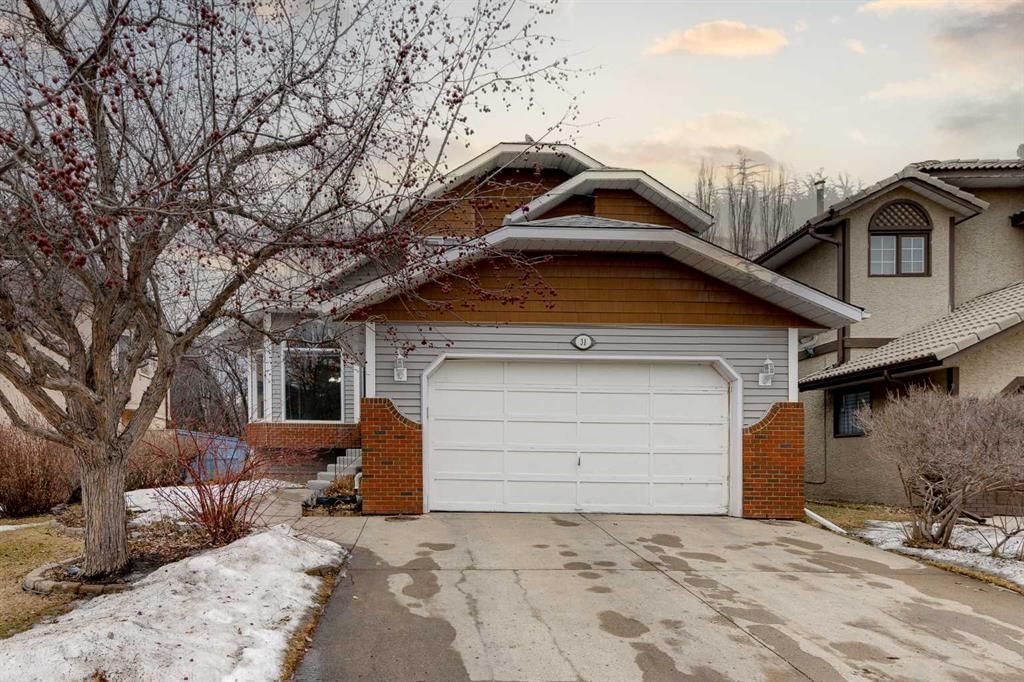 31 Scenic Hill Close NW, Calgary — main listing photo
