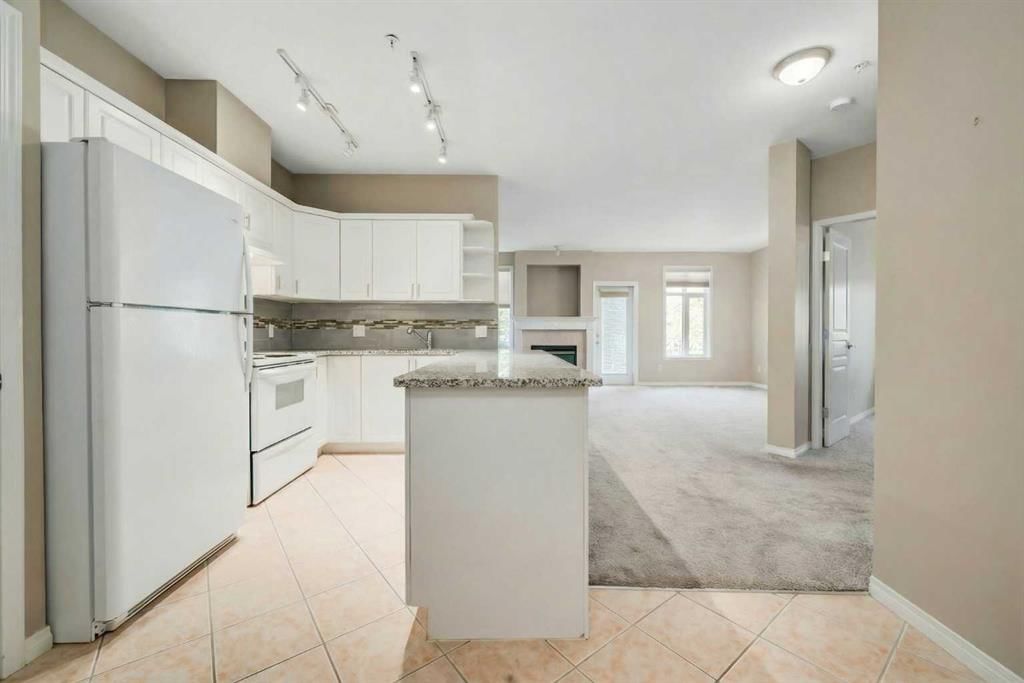 1113, Lake Fraser Green SE, Calgary — photo 4 of 24