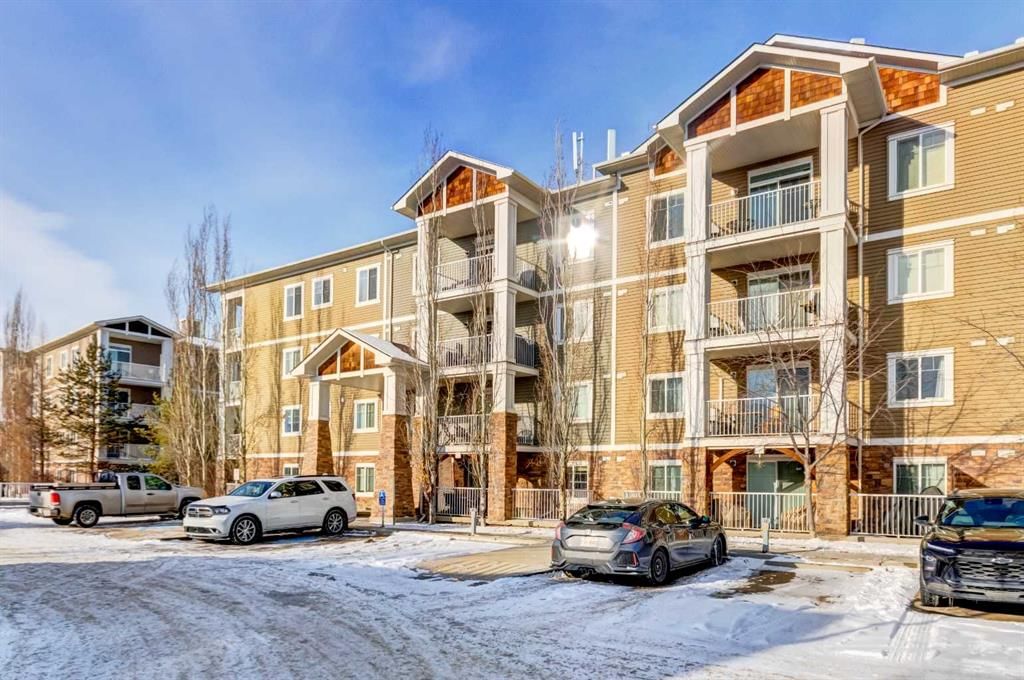 104, 304 Cranberry Park SE, Calgary — photo 2 of 31