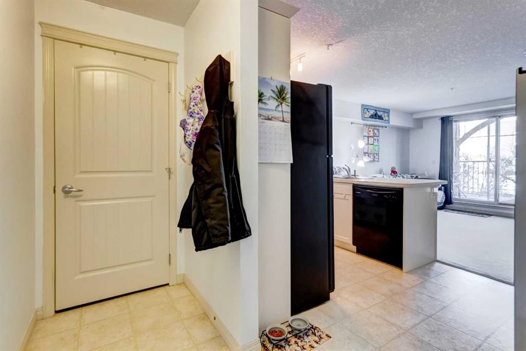 104, 304 Cranberry Park SE, Calgary — photo 4 of 31