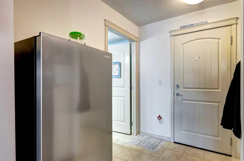 104, 304 Cranberry Park SE, Calgary — photo 5 of 31