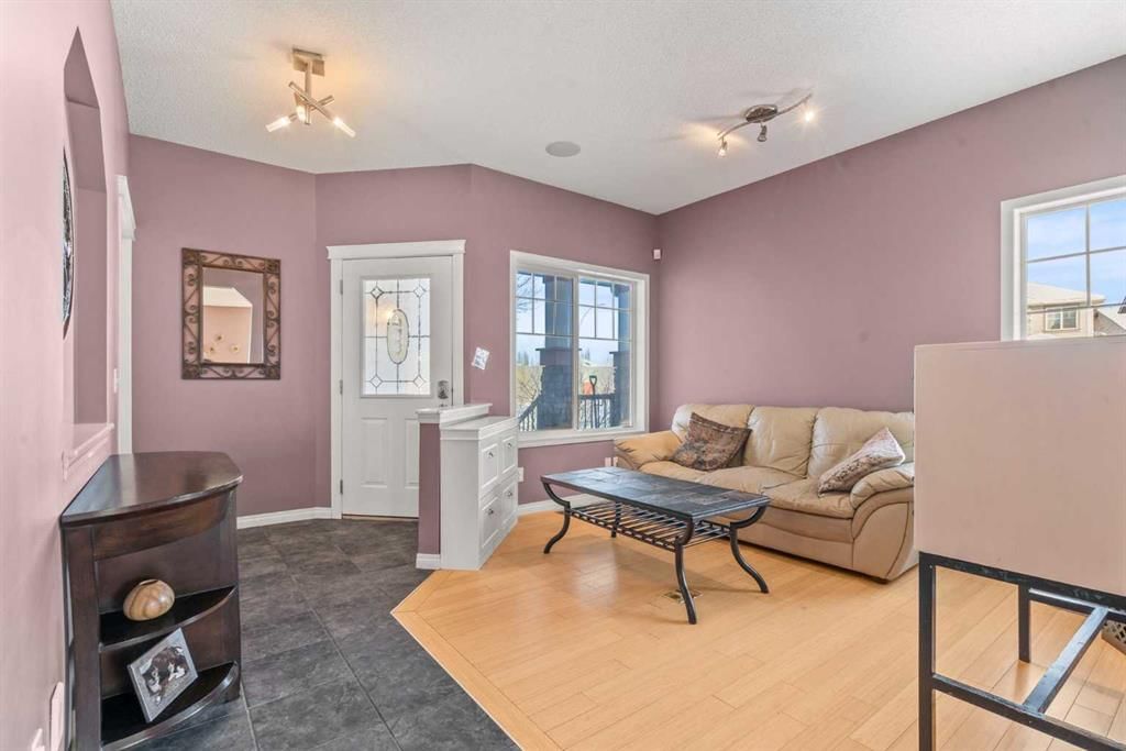 15 Chapalina Close SE, Calgary — photo 2 of 47